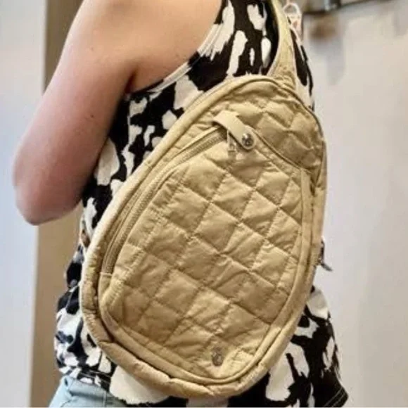 Tan Quilted Pickleball Puffer Sling Bag One Strap Shoulder Backpack - Picture 1 of 10